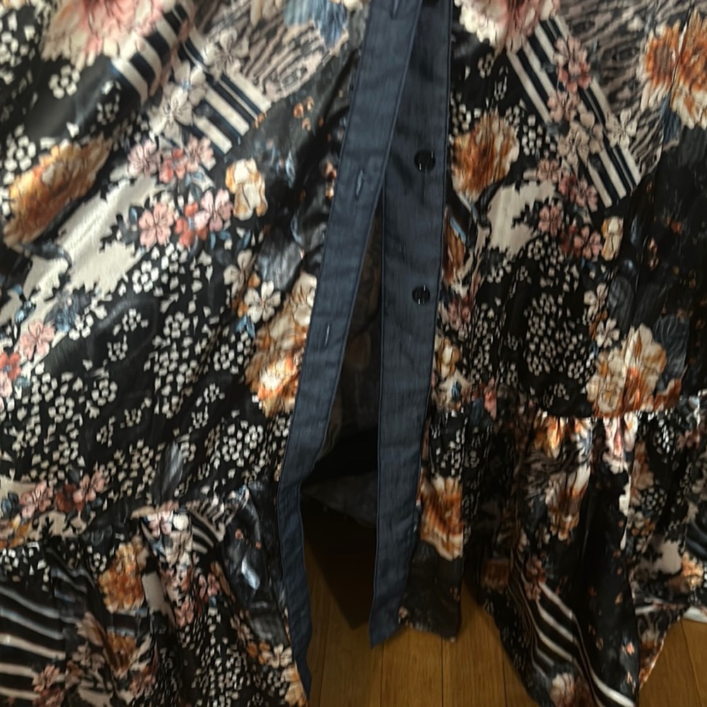 Floral Navy Maxi Dress - Picture 14 of 16